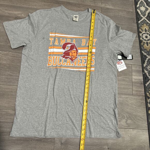 Tampa Bay Buccaneers Mens XL Vintage Marks Bucco Bruce Throwback T-Shirt NWT - Picture 7 of 7